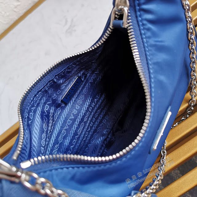 prada女包 普拉達2020新款nylon Hobo手拎包 時尚百搭 prada腋下包 1BH204 Prada單肩斜挎包  pyd2394